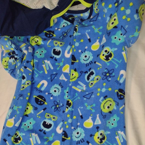 Pajamas - Picture 4 of 5